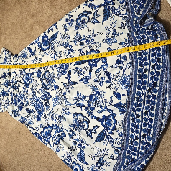 Floral Blue and White Maxi Dress - Picture 4 of 6